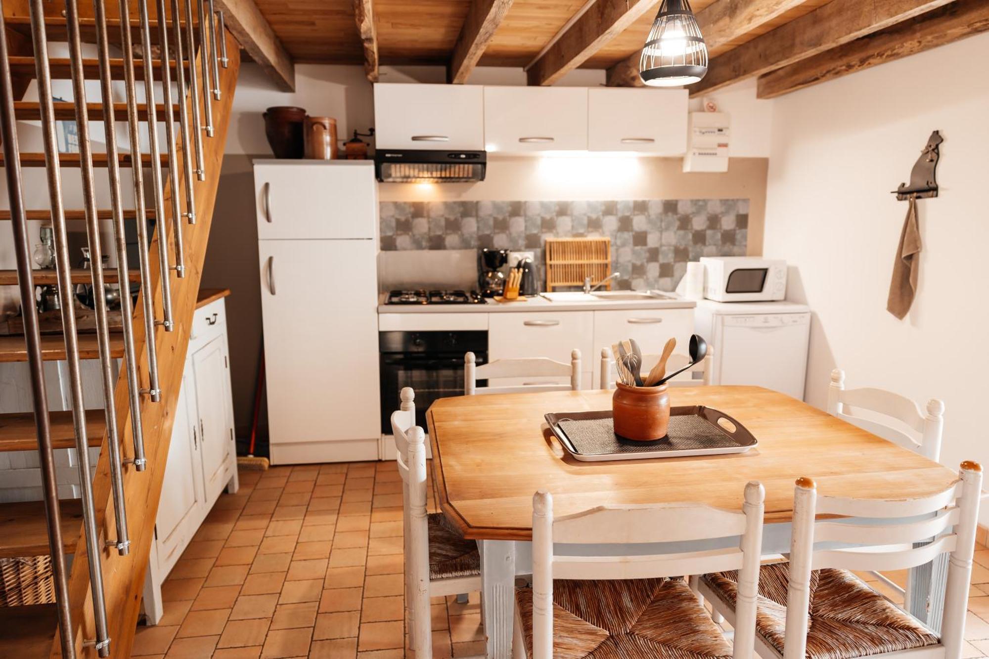 Le Logis Du Prieure Villa Les Châtelliers-Châteaumur Екстериор снимка